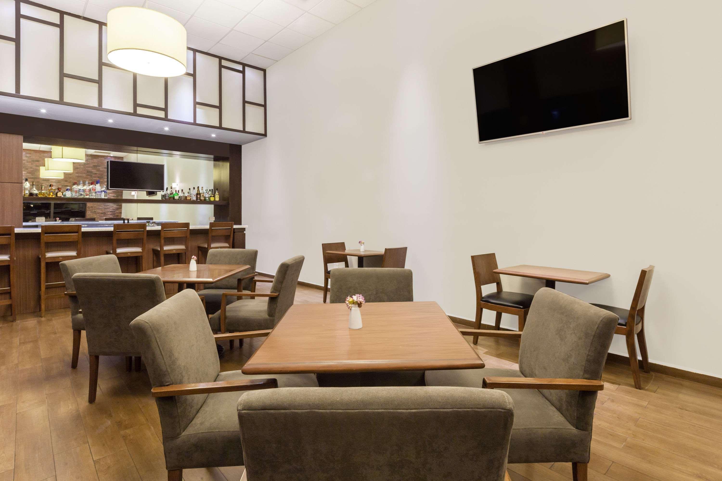 Hotel Wyndham Garden Monterrey Norte 4*