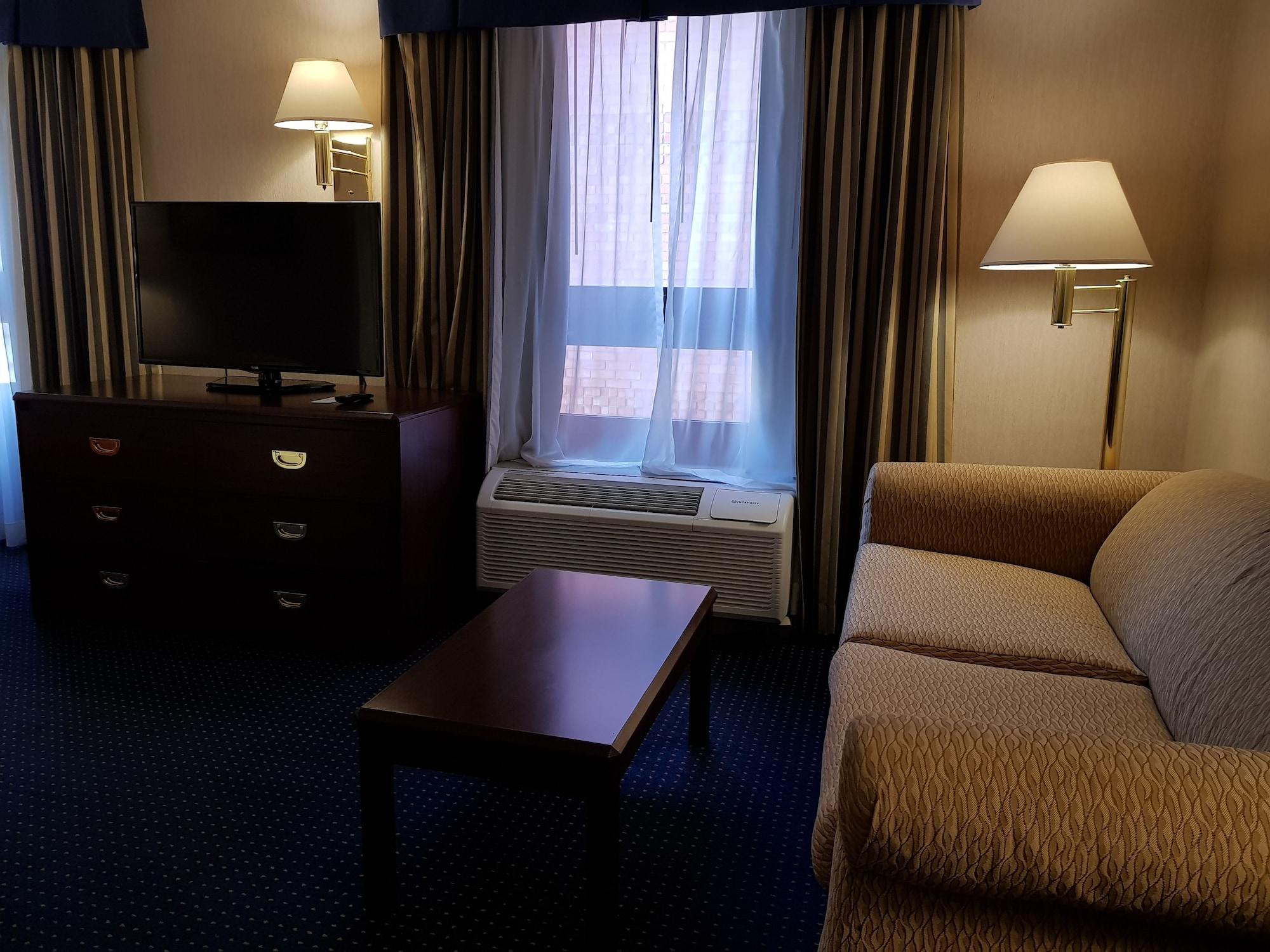 Hotel Wyndham Garden Monterrey Norte 4*
