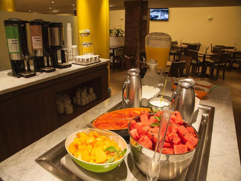Hotel Wyndham Garden Monterrey Norte 4*
